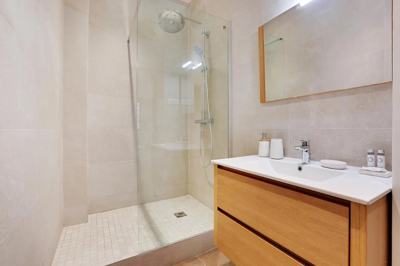 Διαμέρισμα Spacious Apart - 4Br-10P - Place De La Republique Παρίσι Γαλλία