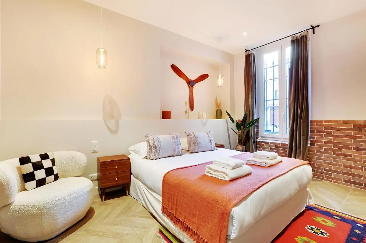 Διαμέρισμα Spacious Apart - 4Br-10P - Place De La Republique Παρίσι